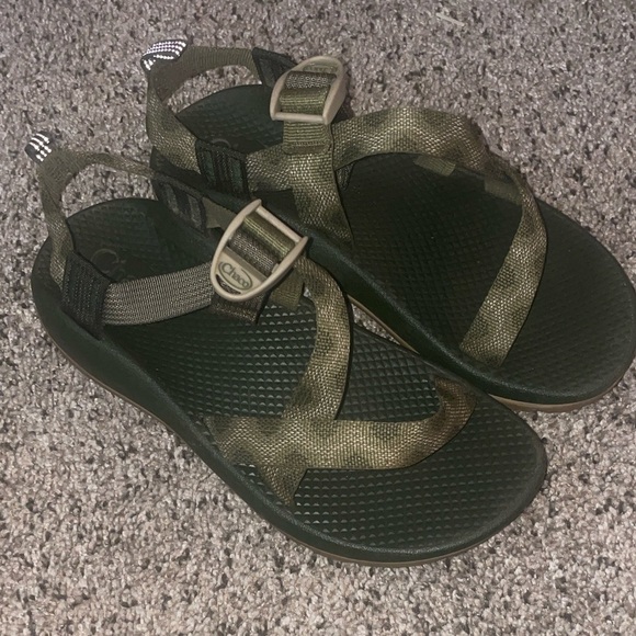 Chaco Green and Black Sandals - Picture 1 of 4